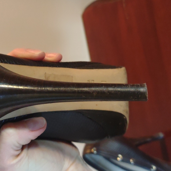 Fendi Brown Tassel Pumps - Picture 9 of 13